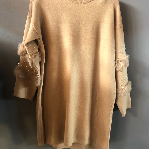 Tunic - Picture 2 of 2